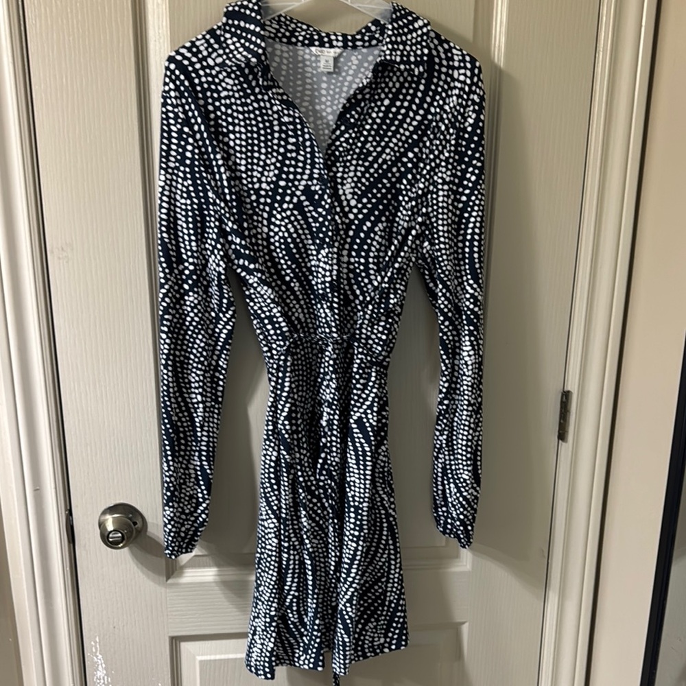 NWOT Cato Navy and White Long Sleeve Notched Collar Dress